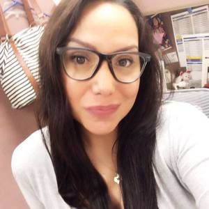 Meet your Posher, Tina